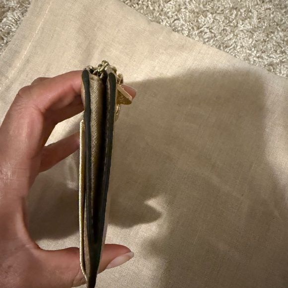 Michael Kors keychain wallet - Picture 5 of 5